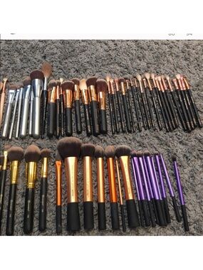 Various high end makeup brushes